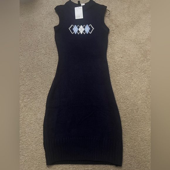 Mini Dress sweater new never use - Picture 3 of 3